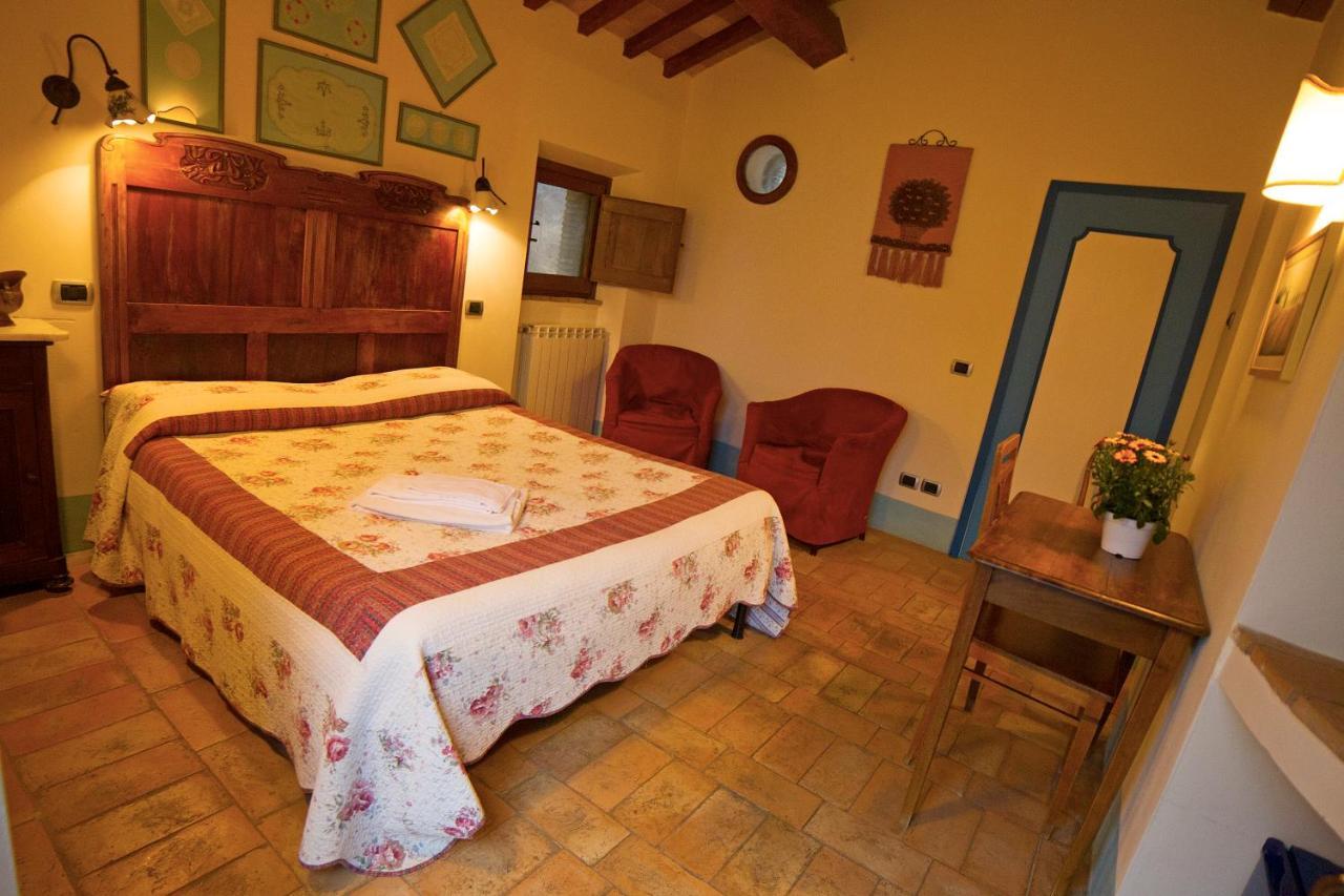 Podere Pietreta Radicofani Buitenkant foto